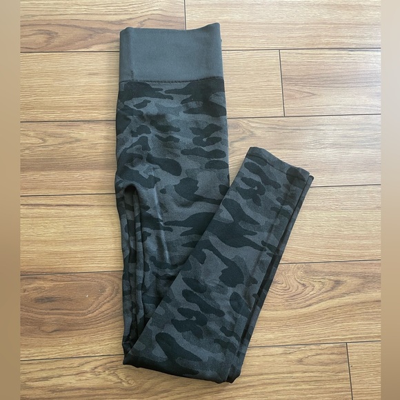 Bozzolo Camo Leggings - Picture 1 of 7